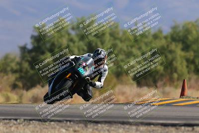 media/Nov-06-2022-SoCal Trackdays (Sun) [[208d2ccc26]]/Turn 7 Set 2 (1050am)/